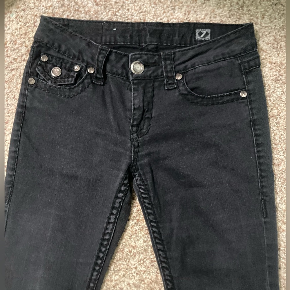 Black La idol U.S.A Jeans Low rise Size 7 crystal 
buttons and embellishments